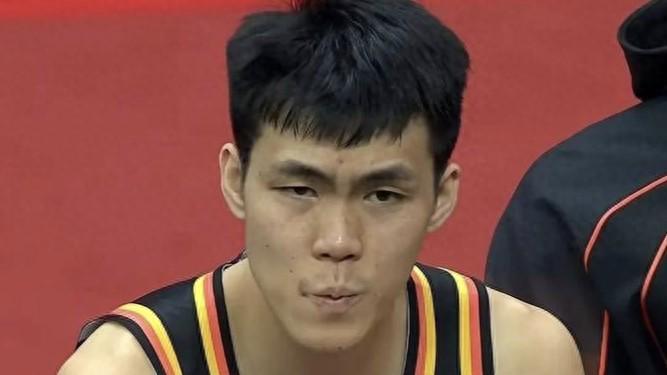爱游戏体育app下载-王俊杰18分14板中国男篮险胜拉德尼基，徐昕10分首秀惊艳